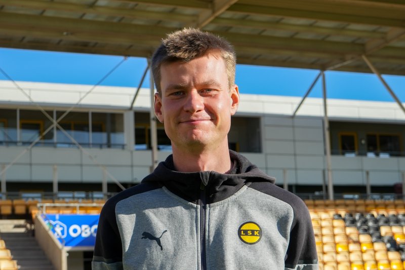 SPENT: G16-trener Ludvik Georg Johansen håper mange tar turen til LSK-Hallen for å følge kveldens NM-kvartfinale mot Stabæk.